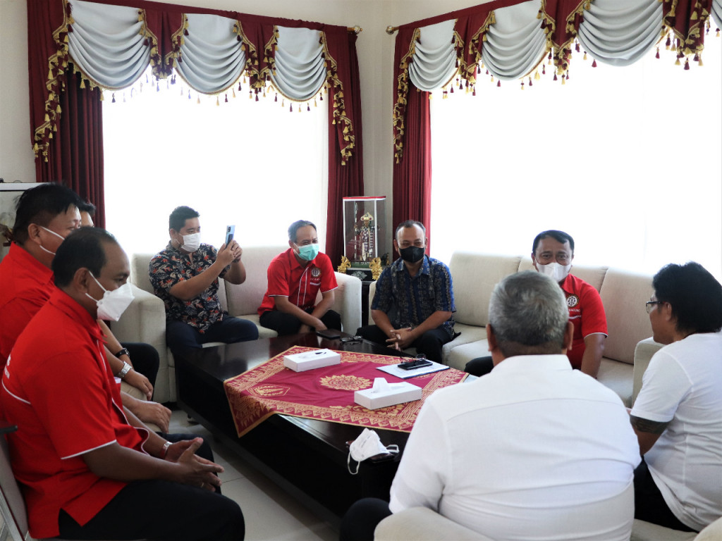 Bupati Giri Prasta Terima Audiensi Panitia Natal 2021, Jadikan Badung Role Model Toleransi Umat Beragama